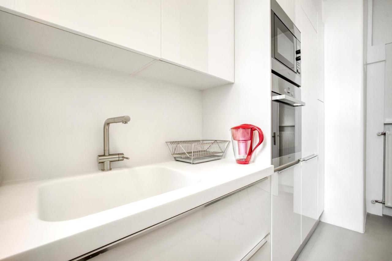 Elegant Light Two Bedroom Apartment In City Center Ateny Zewnętrze zdjęcie