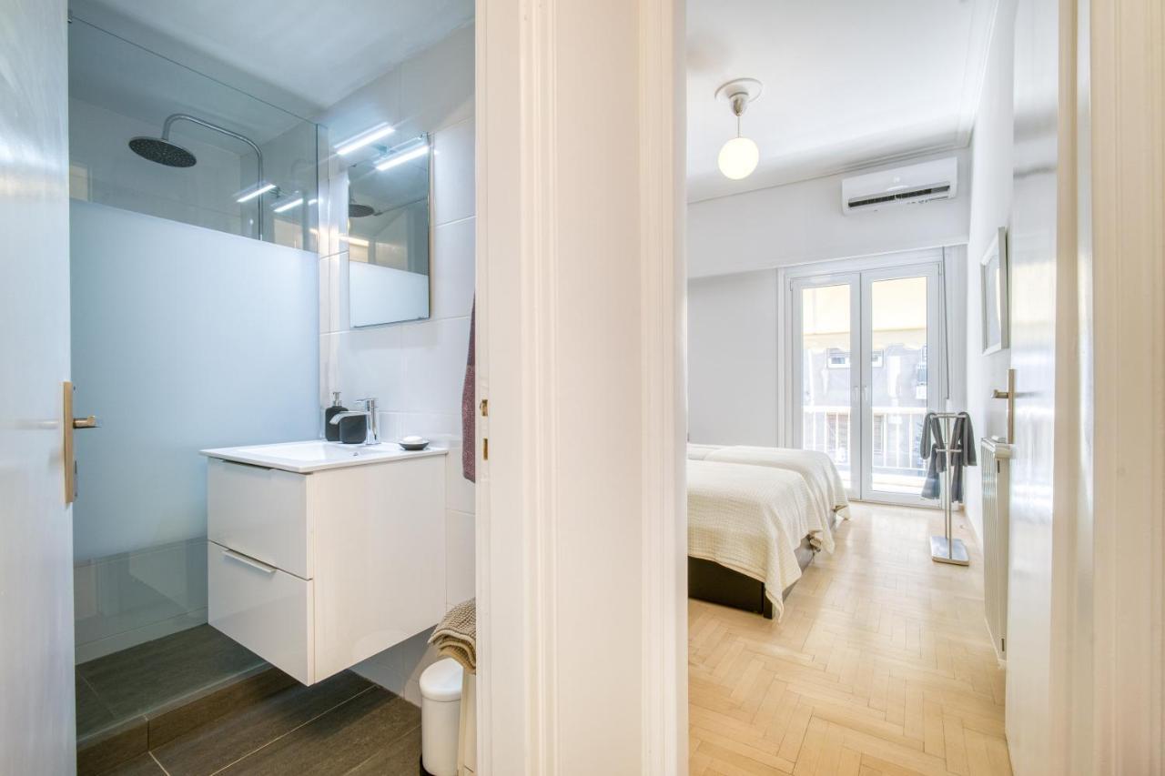 Elegant Light Two Bedroom Apartment In City Center Ateny Zewnętrze zdjęcie